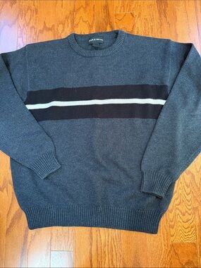 Croft & Barrow Men’s Crewneck Sweater with Chest Stripe Size L